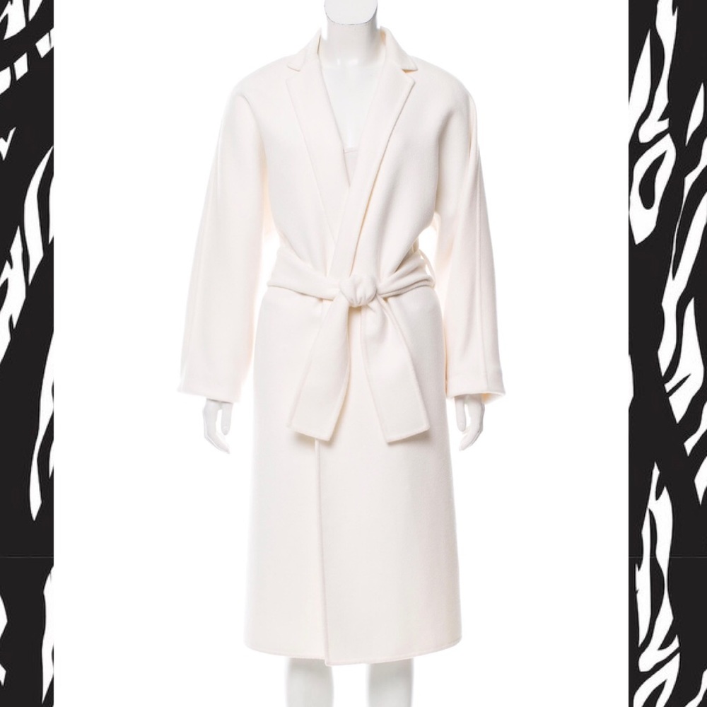 ⭐️Gucci Longline Winter White Wool Coat⭐️